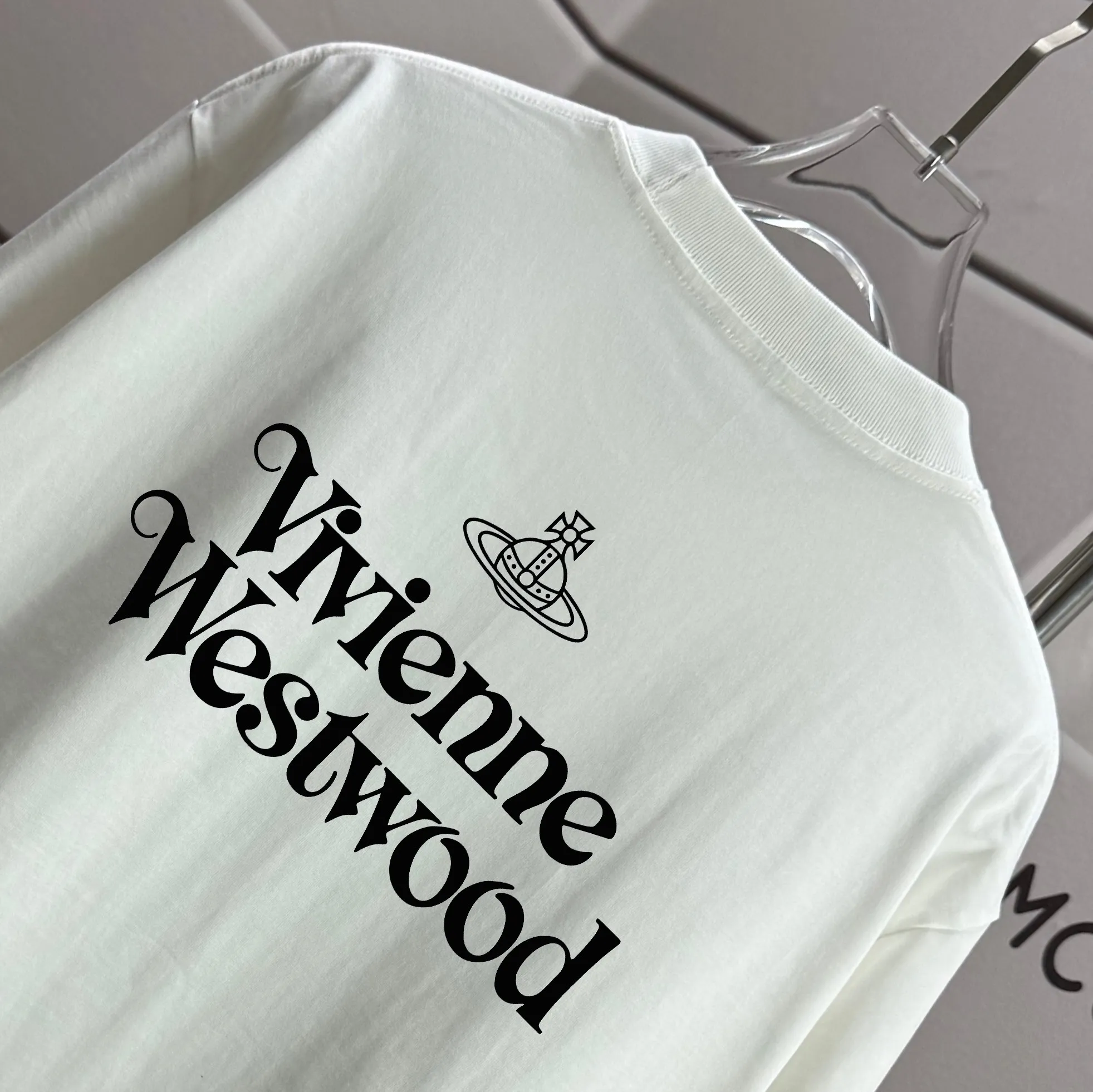 # 85 Vivienne Westwood* *2026 New Arrival T Same Style ：Black White Purple Green Size： S （90-130 ） M （120-150 ） L （140-165 ） XL （160-180 ） XXL （180 ）